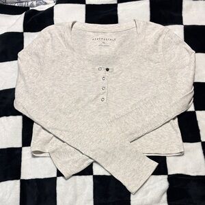 Aeropostale Light Gray Long Sleeve Crop top